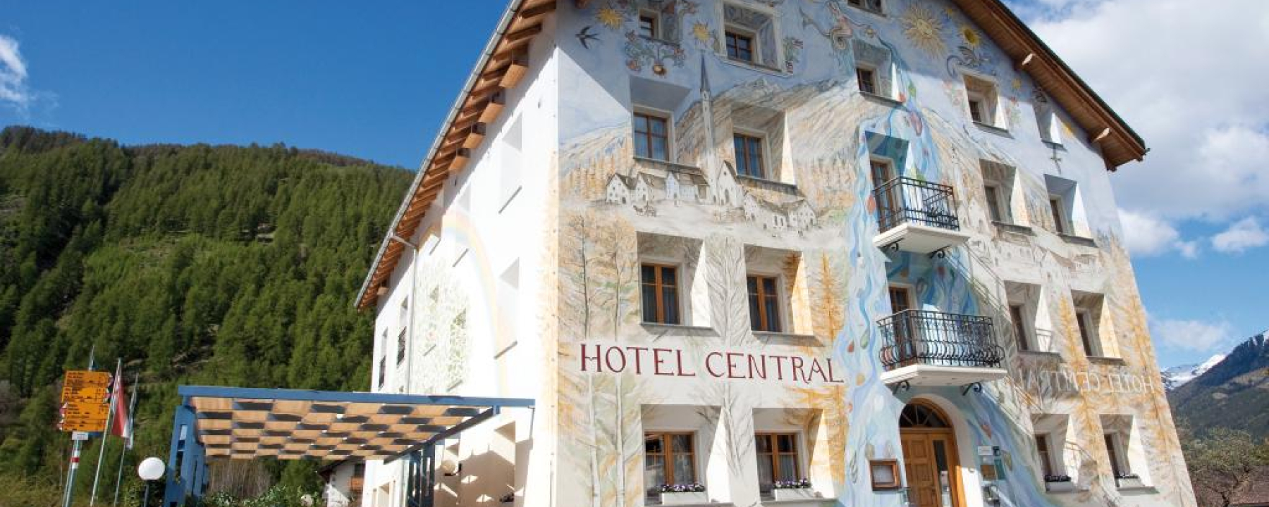 Hotel Central La Fainera von aussen