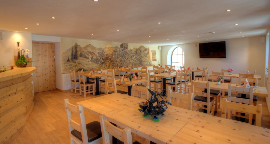 Das Restaurant Helvetia im Val Müstair Das Restaurant Helvetia im Val Müstair