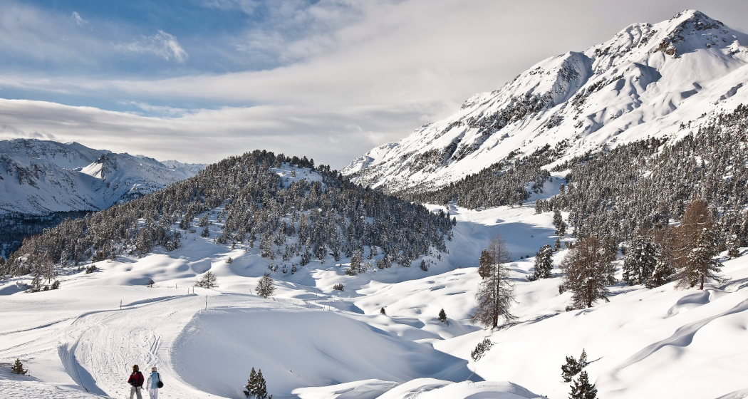 Winterwanderweg vom Bergrestaurant Alp da Munt zur Talstation Era Sot. Winterwanderweg vom Bergrestaurant Alp da Munt zur Talstation Era Sot.