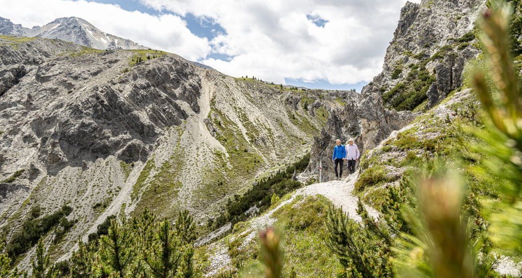 Auf dem Weg dem Rückweg vom Il Jalet (im Hingergrund der Piz Daint) Auf dem Weg dem Rückweg vom Il Jalet (im Hingergrund der Piz Daint)