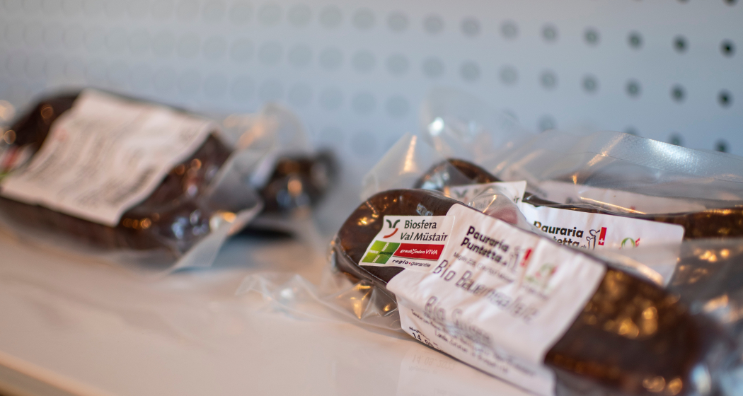 Pauraria Puntetta (oua_83060708_image)