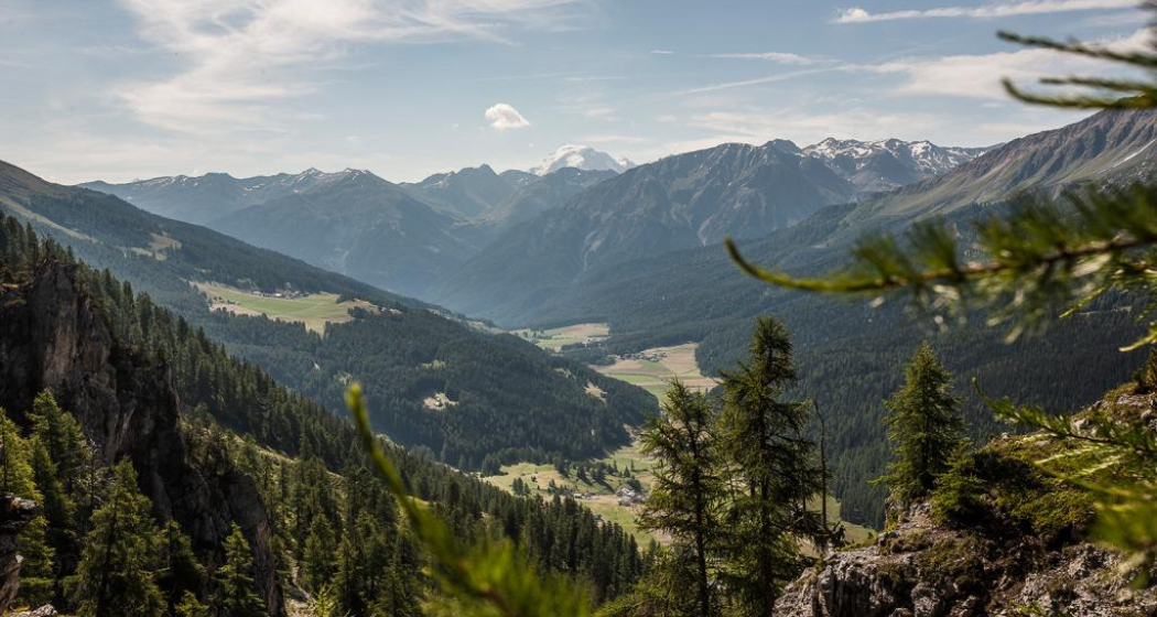 Jakobsweg Graubünden. Etappe 2, Lü - S-charl Jakobsweg Graubünden. Etappe 2, Lü - S-charl