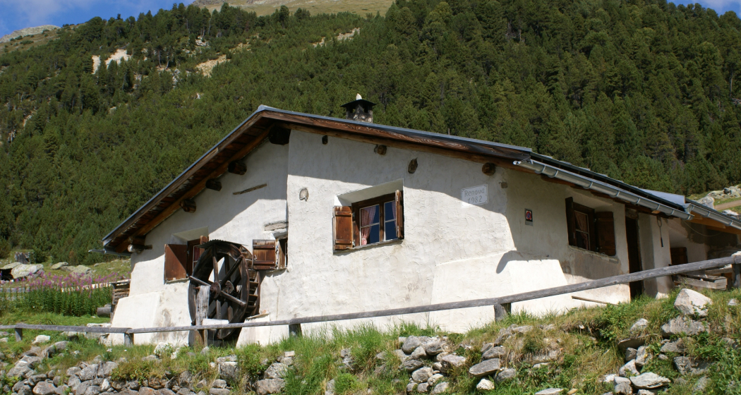 Alp Sprella aussen "Ostseite"