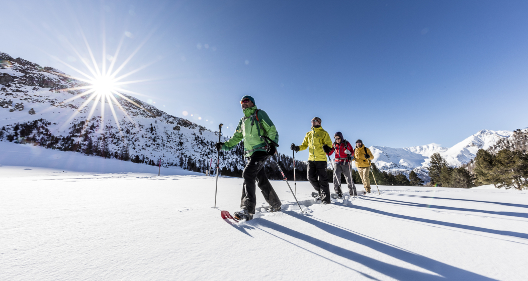 Geführte Schneeschuhwanderungen Val Müstair (gdl_810858853_image) Geführte Schneeschuhwanderungen Val Müstair (gdl_810858853_image)