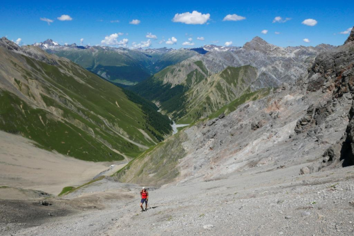 Im steilen und rutschigen Aufstieg zur Fuorcla Trupchun