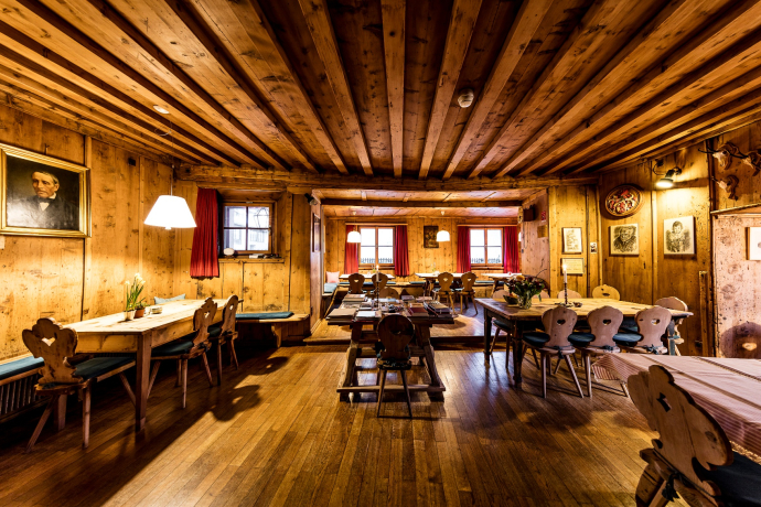 Hotel Chasa Chalavaina (oua_36736194_image)