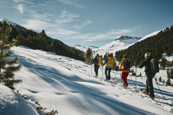 Traumhafte Schneeschuhwanderung von S-charl nach Lü im Val Müstair - Via Silenzi