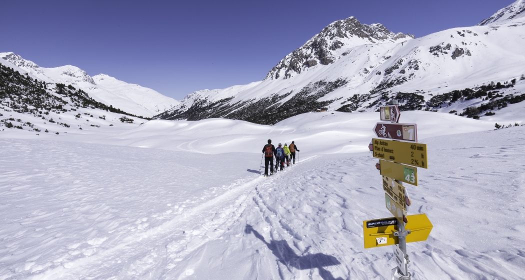 Schneeschuhwandern Pass Costainas Schneeschuhwandern Pass Costainas
