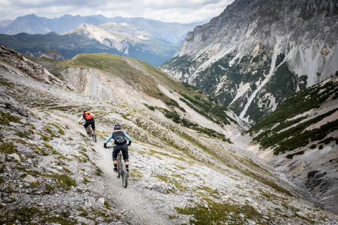 Fahrtraining Mountainbiken im Val Müstair (Foto: © Johannes Herden) Fahrtraining Mountainbiken im Val Müstair