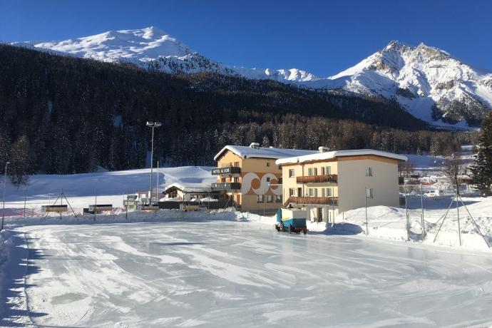 Curling & Eislaufen im Val Müstair