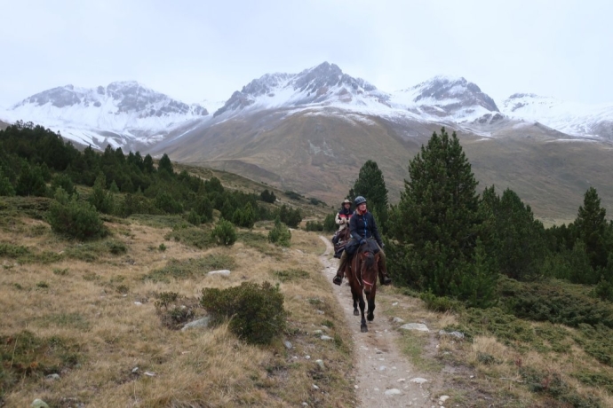Pferdetrekking 1. Etappe Unterengadin – Val Müstair  Pferdetrekking 1. Etappe Unterengadin – Val Müstair