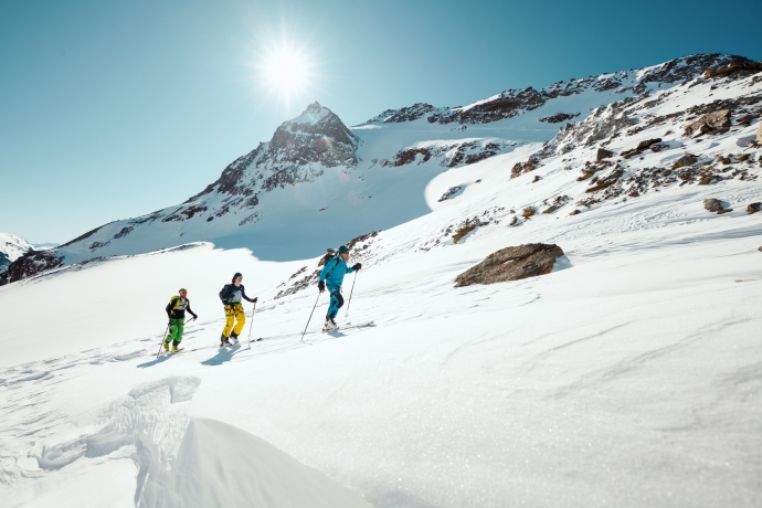Skitour im Unterengadin (Foto: © Schweiz Tourismus) Skitour im Unterengadin