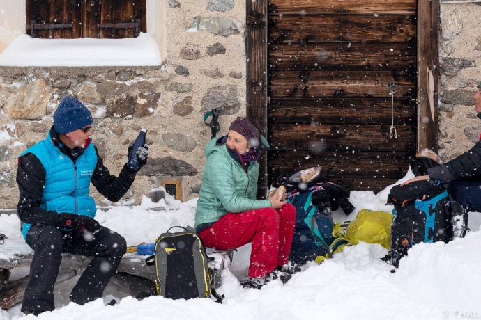 Winterwandern mit Chantal Lörtscher im Val Müstair Winterwandern mit Chantal Lörtscher im Val Müstair