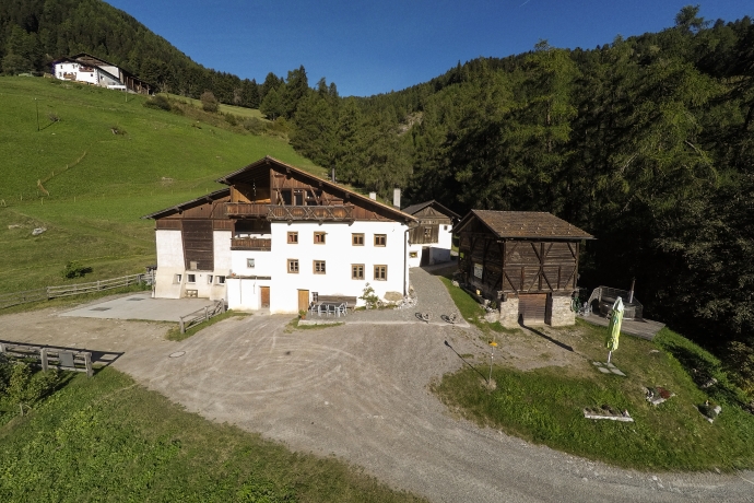 Ferien auf dem Bauernhof in Pütschai Josom