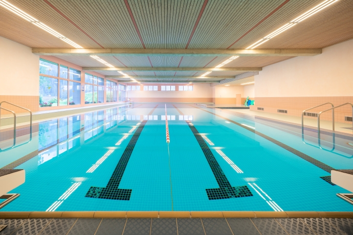 Hallenbad Quadras in Scuol