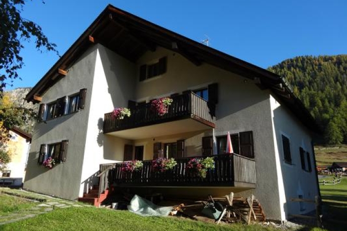 Ferienhaus Plaun Grond