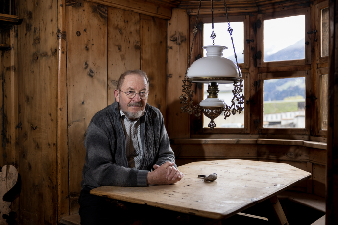 Marco Gilly in der Chasa Jaura in Valchava.