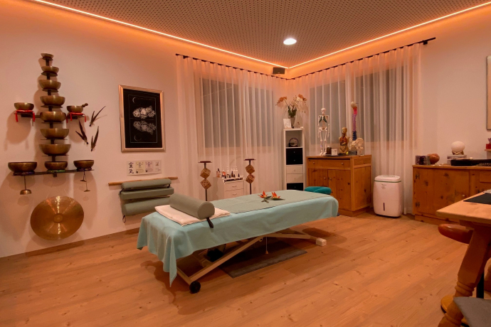 Behandlungsraum Rene Dethomas