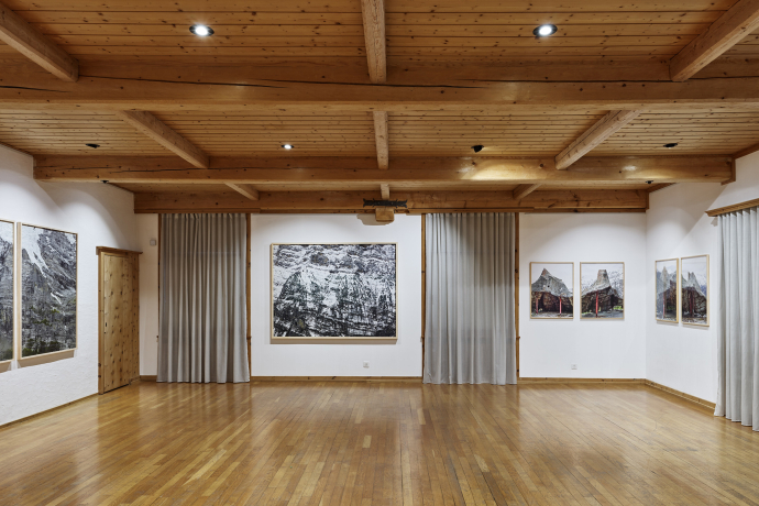 Georg Aerni, Falten und Schichten, Museum Chasa Jaura, Foto: G. Aerni Georg Aerni, Falten und Schichten, Museum Chasa Jaura, Foto: G. Aerni
