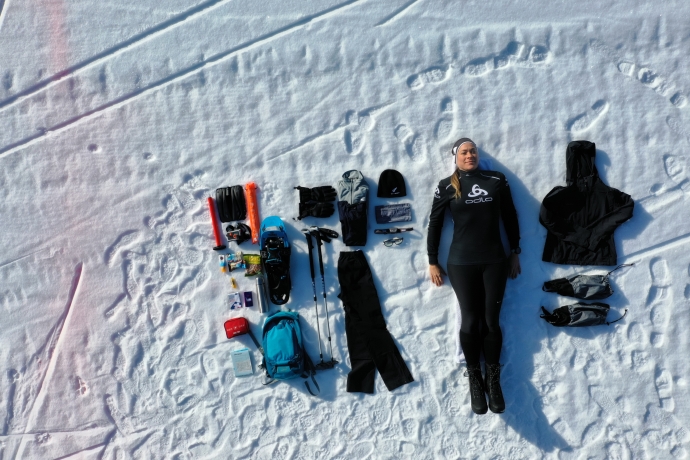 Ausrüstung zum Schneeschuhwandern