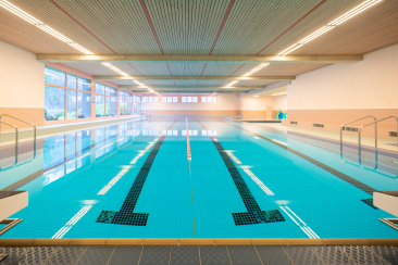 Hallenbad Quadras in Scuol