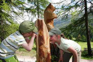 Der Bärenthemenweg im Val Müstair.